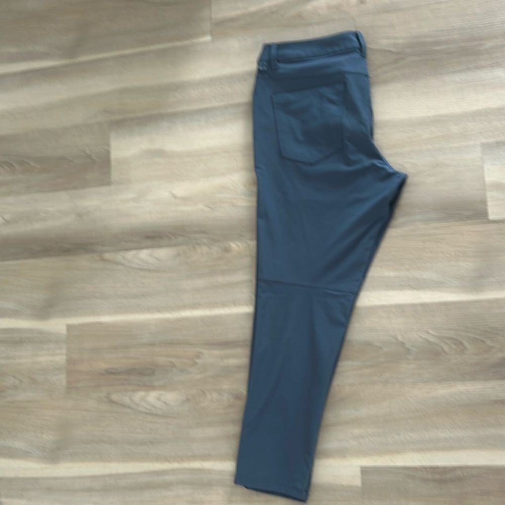 Lululemon Slim pants 32 28
